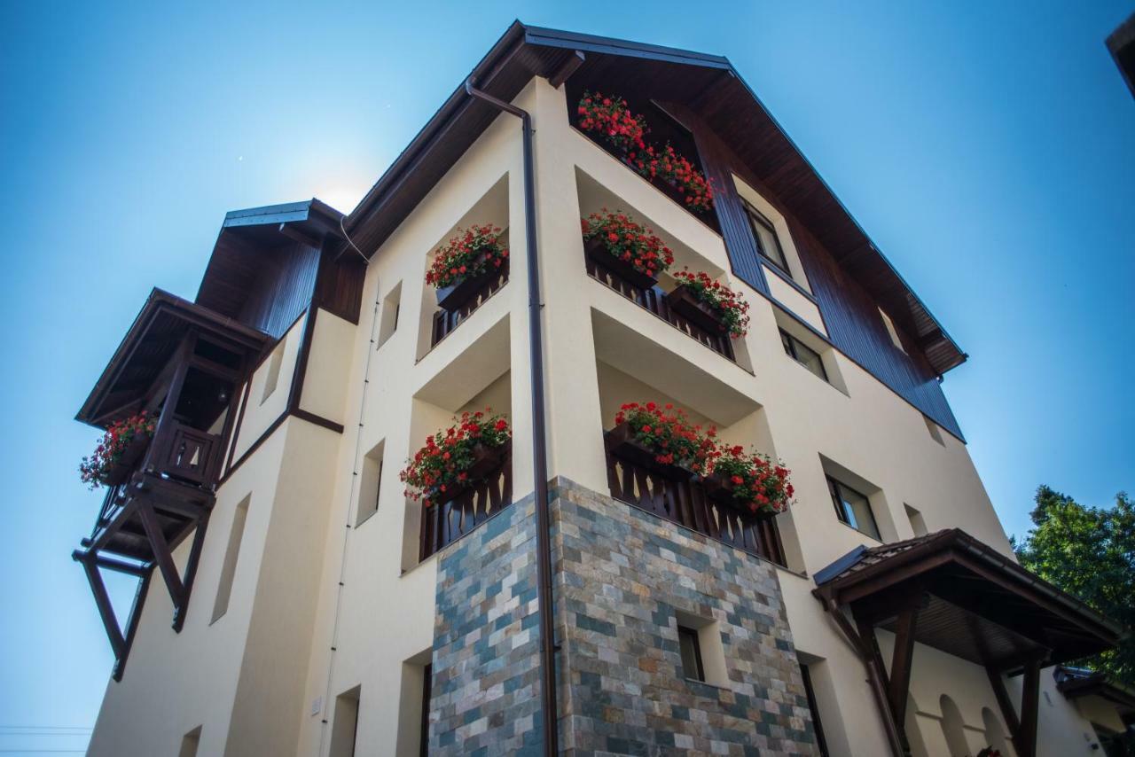Uphill Residence Sinaia Exterior foto